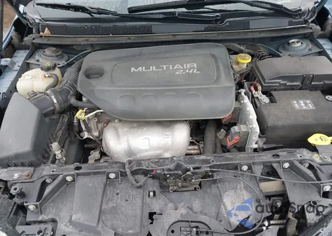 2015 Chrysler 200 S z USA, uszkodzony, nr VIN 1C3CCCBB5FN633971